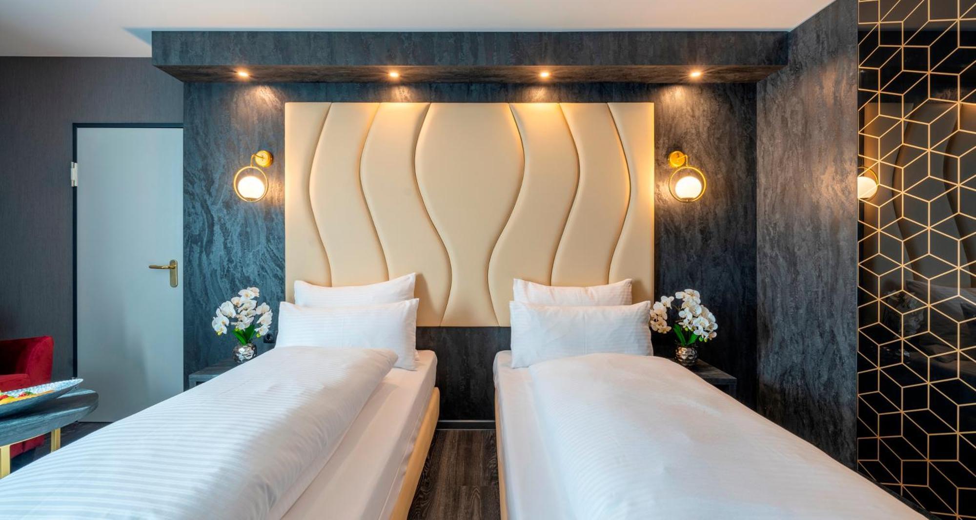 Plaza Hotel Μπρούχσαλ Εξωτερικό φωτογραφία
