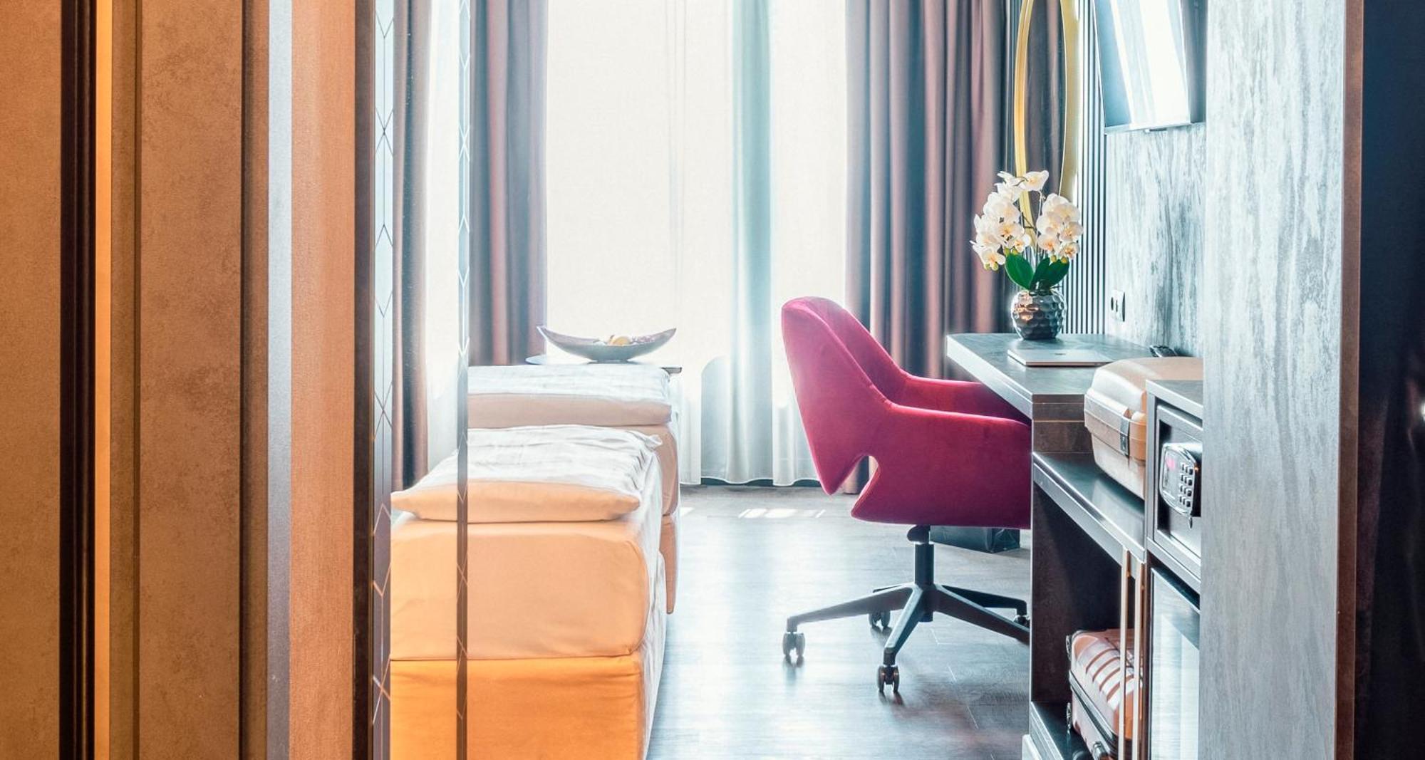 Plaza Hotel Μπρούχσαλ Εξωτερικό φωτογραφία